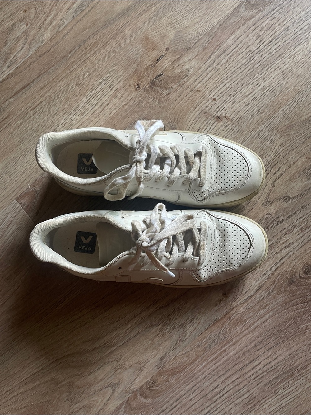 Veja Lace-Up Sneakers - Picture 3 of 7